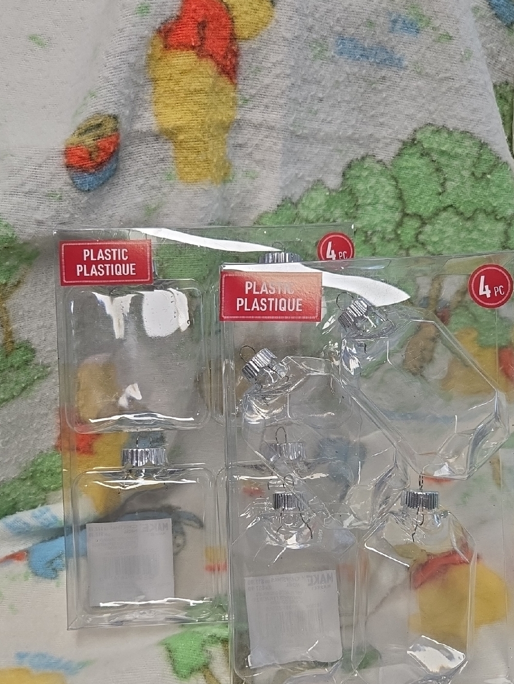 Nwt! 2 Set Clear Plastic 4-Piece Ornament Set - Transparent